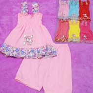 12 pcs/6 PAIRS Baby Girls HK Cute Ruffles Smocked Sleeveless Blouse Plain with Floral Details Preggy