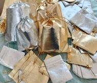 พร้อมส่ง   ถุงหูรูด  ถุงใส่ของ  ถุงเงินถุงทอง  ถุงของขวัญ ถุงของชำร่วย ถุงผ้าราคาถูก