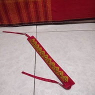 sortali / ikat kepala adat batak / menari / tari tortor medan