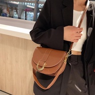 DB158 }} Women's fashion bags 2023s women's shoulder bags fashion women's shoulder bags latest beaut