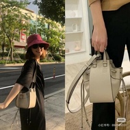 Loewe Mini Hammock 迷你抽繩吊床包
