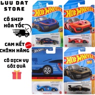 Hot Wheels Porsche 935 Model Car