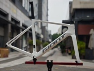 Giant Propel Advanced Pro 捷安特次頂級氣動公路車架 碟剎 disc roadbike frame 黑白 s/m