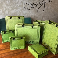 Paper Bag Fancy Business Model, Heavy Paper Bag Gift  Advanced Retro Green Handbag Immigration Wind Paper Bag Gift Bag