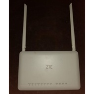 ROUTER ZTE F670L 5G MODEM/ + ADAPTOR