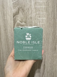 全新 NOBLE ISLE 香氛蠟燭