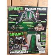 DEFIANTS RACE TRACK SET