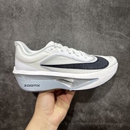 Nike ZoomX Invincible Run Flyknit 跑步鞋