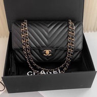 Chanel • 經典Cf 25 黑金山形紋羊皮口蓋包 中號