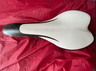 KHS 單車座位 saddle (VELO) 台灣摺車小輪徑 F20 T3 T2