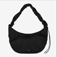 最新new⚠️Korea 韓國 The north face NN2PR66L 黑色餃子包斜咩袋束口袋