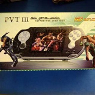 掌上型遊戲機 好玩！類似PSP有類比搖桿 內建遊戲，可插卡。可接耳機，電視輸出。大概有150個遊戲！
