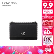 CALVIN KLEIN กระเป๋าสะพายข้างผู้หญิง Chain Crossbody Bag รุ่น DH2806 UB1 - สีดำ