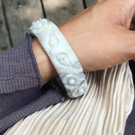 【Lost and find】手工雕刻 貓和花朵 新疆 青花 和田玉 手鐲 58