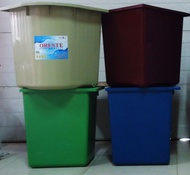 Bak Mandi Plastik Sudut / Bak Air Sudut Bahan PVC ORESTE - Grade