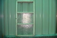 早期3格十字玻璃窗木窗1片~尺寸:46*90*3公分,,鄉村雜貨,,懷舊餐廳,,婚禮佈置,,