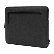 incase - 輕巧電腦保護套 Woolenex 適合 16'' Macbook Pro 2019-2023 / M1, M2, M3 石墨灰色 INMB100693GFT