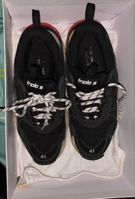 sepatu balenciaga triple s size 41 second unit