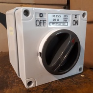 Waterproof Switch, Dustproof Boss B56SW320. 3 poles 20 amperes. IP66