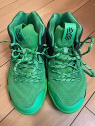 Nike Kyrie 4  (GS)