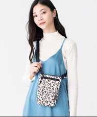 日本 kiu travel pouch
