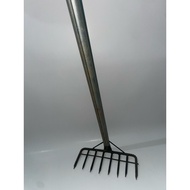 8 tooth scratcher plus 80cm long handle