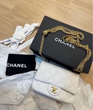 全套齊 100% real 香港專門店購入 全新 限量款 心型扣 荔枝皮 白色 Chanel Bag 20cm 24p mini flap bag 方胖子 愛心 可調節扣 魚子醬 情人節禮物 女