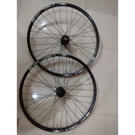 Intense 27.5 650B Wheelset Sun Ringle rim with eyelet, dt Swiss spokes and intense hubset