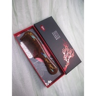 New Year Gift Natural Black Gold Sandalwood Comb Anti-Static Gift for Girlfriend Massage Comb Letter