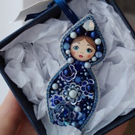 手工俄羅斯娃娃串珠胸針，俄羅斯娃娃別針，俄羅斯風格飾品