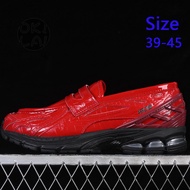 Low cut retro casual sneakers, passionate red sneakers