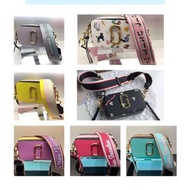 [美國代購正品Marc Jacobs]%NEW & Authentic MJ 真皮 牛皮 斜揹包 相機包 小方包 🎁 附商品正品標籤序號、防潮袋、吊牌、提袋 限量送防塵袋 送禮首選🎁