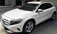 2015 BENZ GLA180 流線銳利轎跑車 只跑7萬多喔 ~ 電洽 0906973206 阿邦