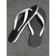 BEACH WALK SLIPPERS 100% ORIGINAL BLACK/WHITE