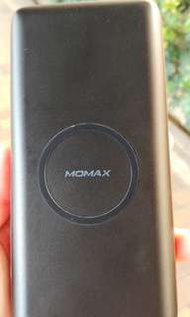 Momax 無線充電器