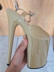 8" pleaser pole size 5 heels 99%New