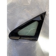 RN3 RN1 RN5 STREAM body temperlite glass 43R-00033 M2H3 front left side