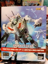 ThreeZERO
ROBO-DOU超時空要塞 VF-1J 變形戰鬥機