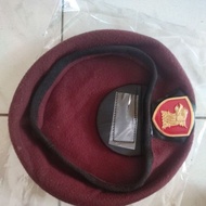 Grindra beret