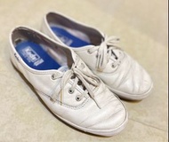 Keds 品牌經典皮革綁帶休閒鞋-白 平底鞋 23.5cm