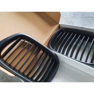BMW E39 M5 Grille Matte Black