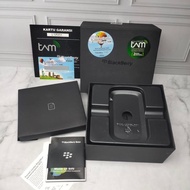 Original Blackberry Bold 9900 Box