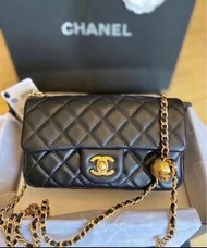 全新 23c Chanel classic gold ball flap bag mini 20cm 經典黑金金球