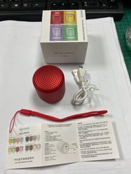 無線藍芽迷您音箱小喇叭，石榴紅，附USB充電線，小巧攜帶方便，red wireless speaker