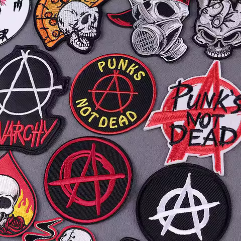 Iron On Patch Punk'S Not Dead Embroidered Patches On Clothes Stripes DIY Punk Things Patches For Clo