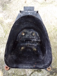 BOX BAGASI JOK NEW SHOGUN FL 125 SP RR NR TAHUN 2008-2010 ORIGINAL
