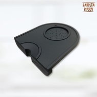 Corner Tamper Rubber Size W13 x L14 Cm.