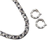 二手 Christian Dior 女士復古金屬水鑽耳環套裝。德國製造，銀質，約 109.2 克。