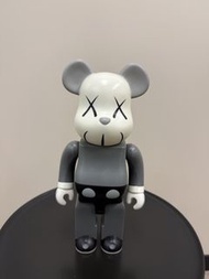 KAWS x Medicom Toy BE@RBRICK 2002