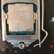 Intel Core i3-7100 CPU. Chip i3 7100